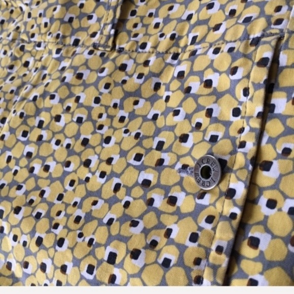 J. Crew Yellow patterned chino shorts 6 - Picture 5 of 6